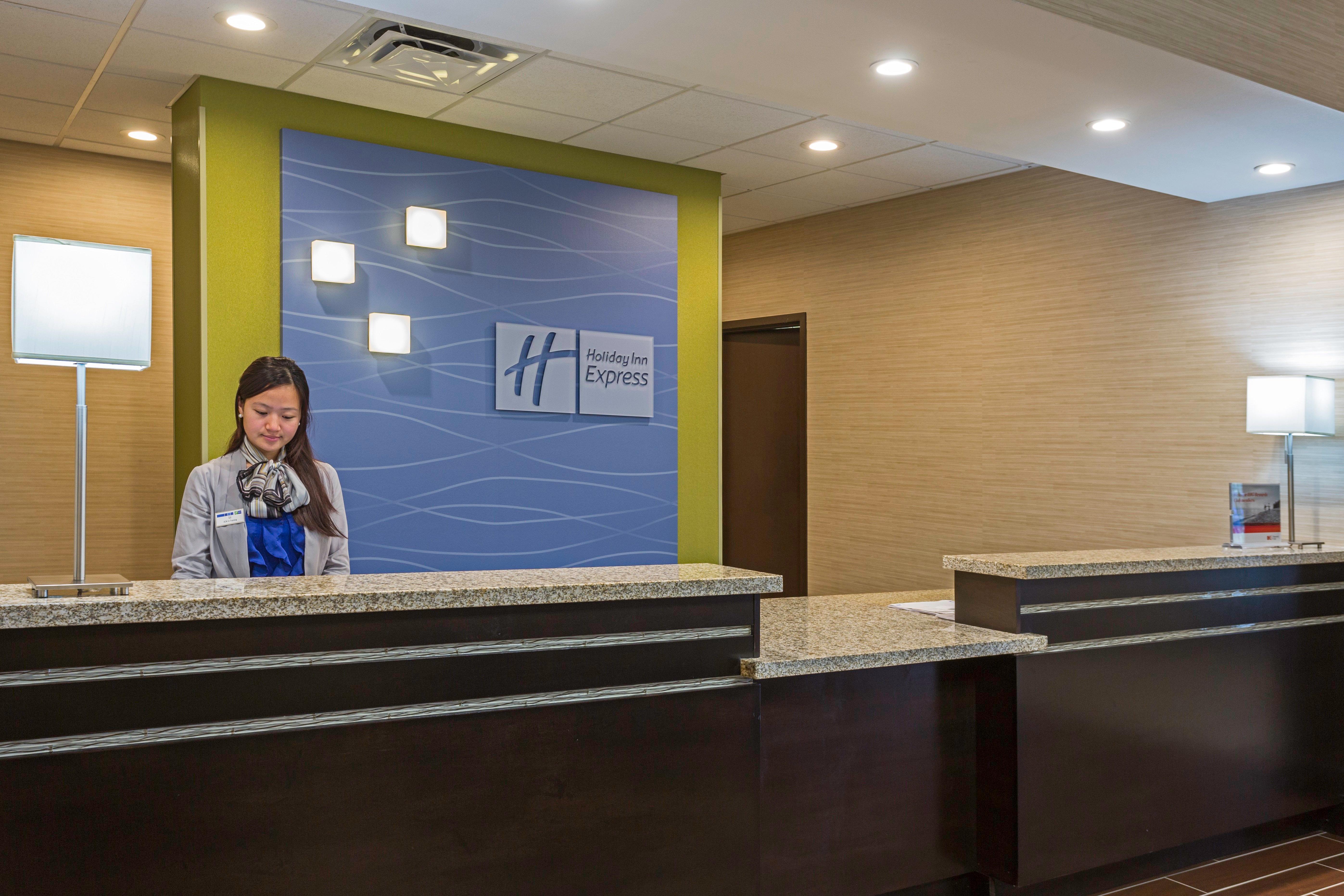 Holiday Inn Express Hotel & Suites Orlando East-Ucf Area By Ihg Alafaya Exterior foto