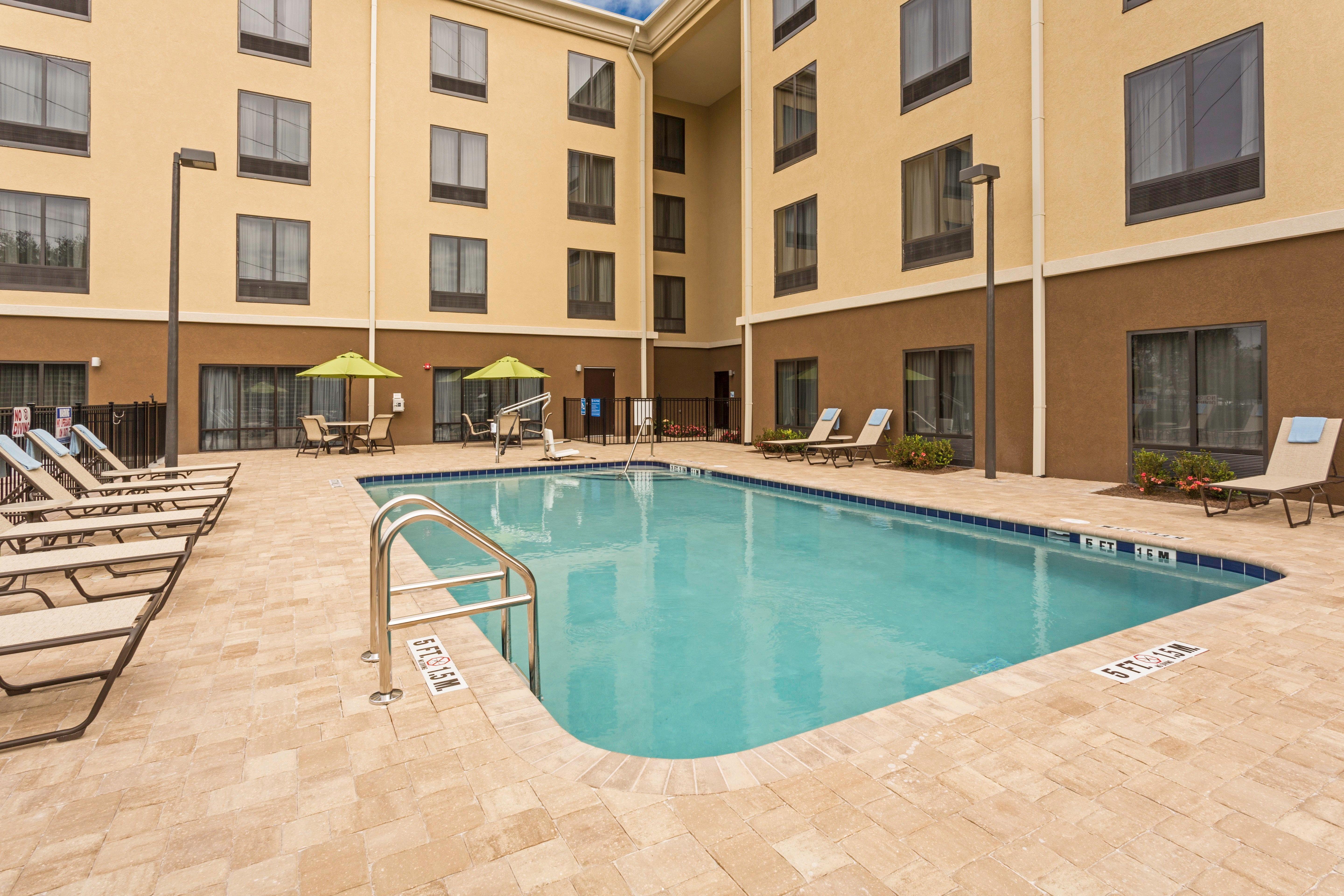 Holiday Inn Express Hotel & Suites Orlando East-Ucf Area By Ihg Alafaya Exterior foto
